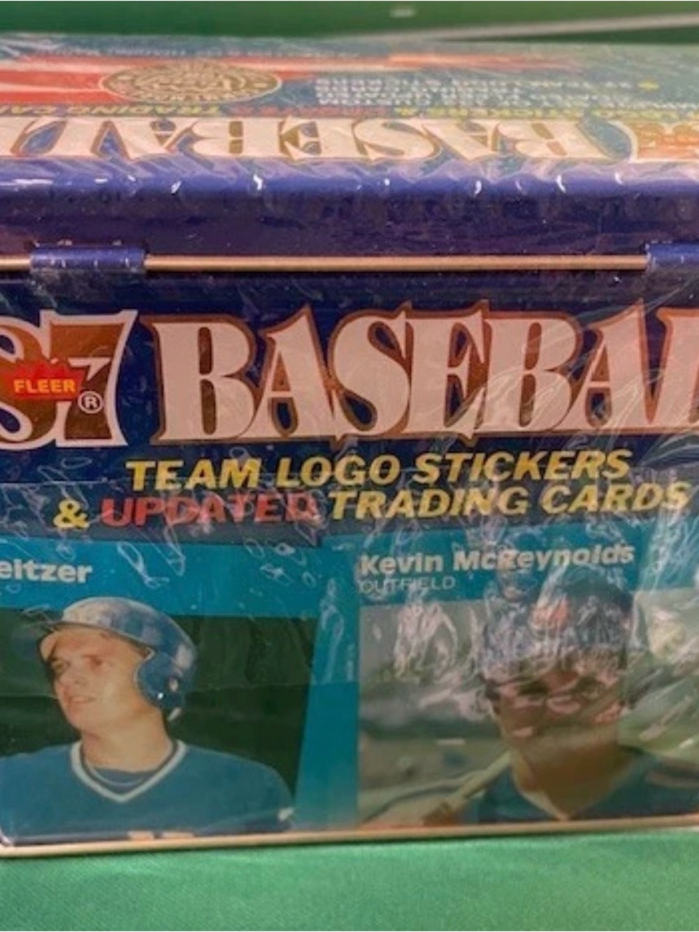 1987 Fleer Baseball Glossy Tin Can Factory Sealed (rookies and traded)

1 LEFT